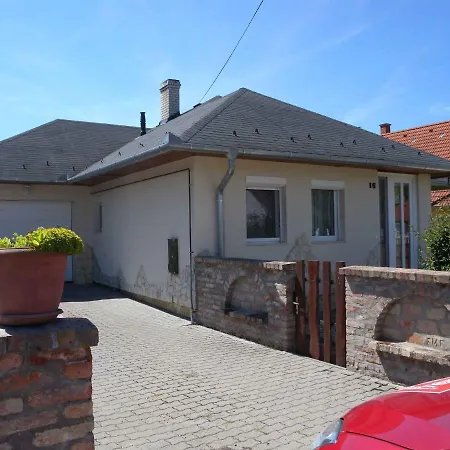 In 2 Balatonszentgyorgy