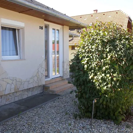 Prázdninový dům In 2 *