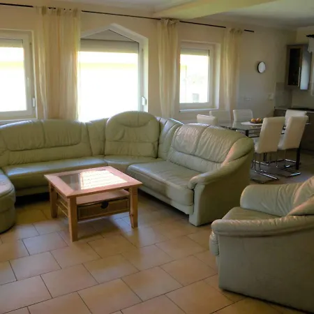 In 2 Balatonszentgyorgy